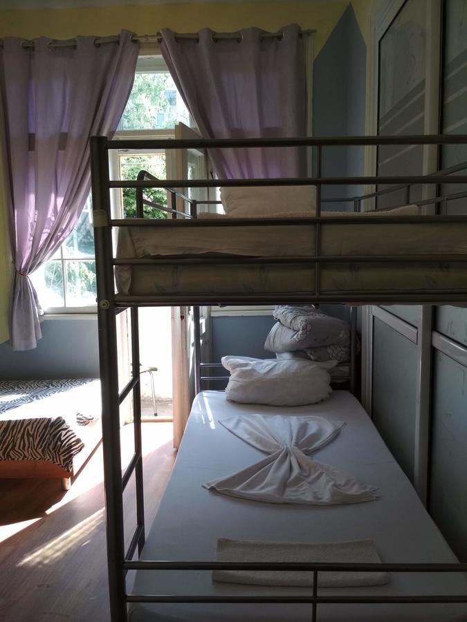 Hostel Compass Burgas Bagian luar foto