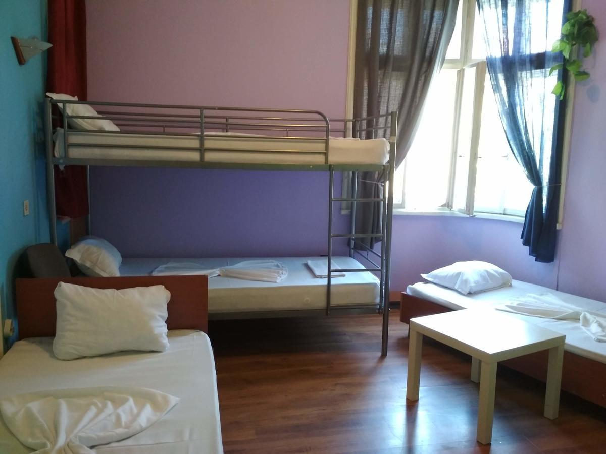Hostel Compass Burgas Bagian luar foto