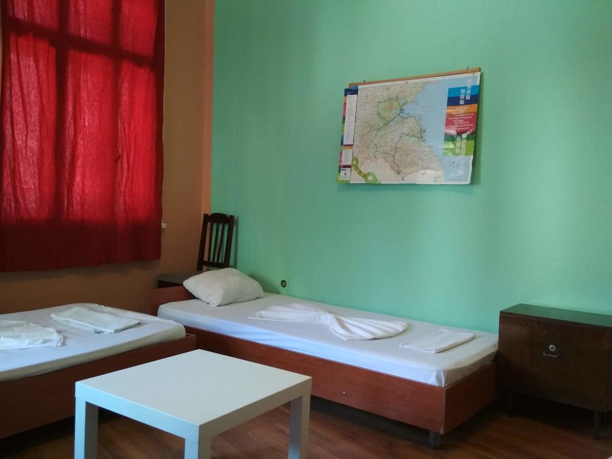 Hostel Compass Burgas Bagian luar foto